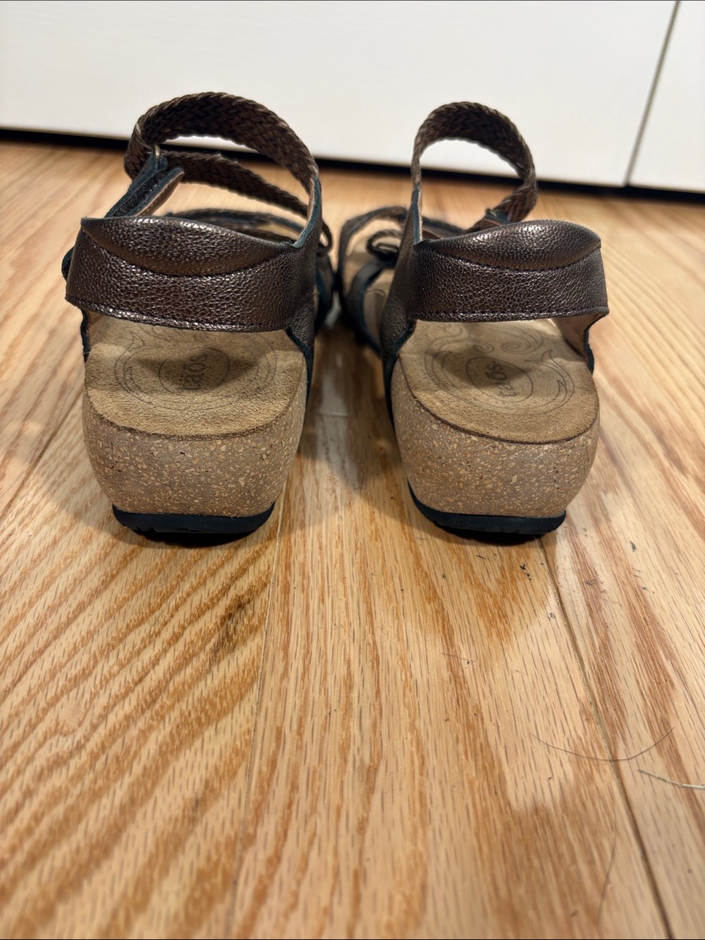 Taos Footwear Metallic Bronze Braided Strap Comfort Sandals - Picture 5 of 6